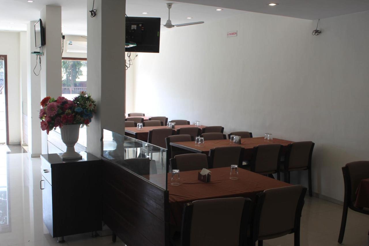 Hotel Ambica Daman Exterior photo