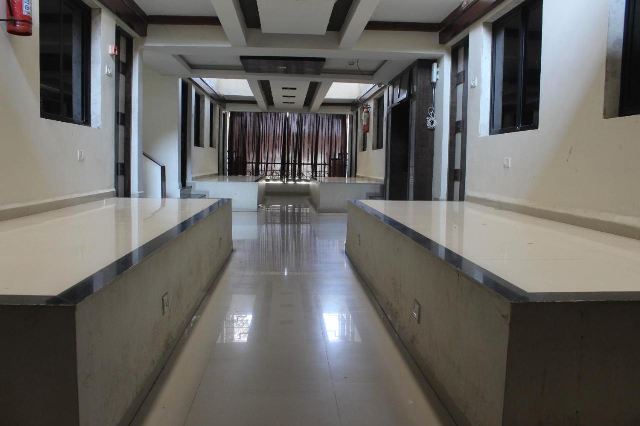 Hotel Ambica Daman Exterior photo